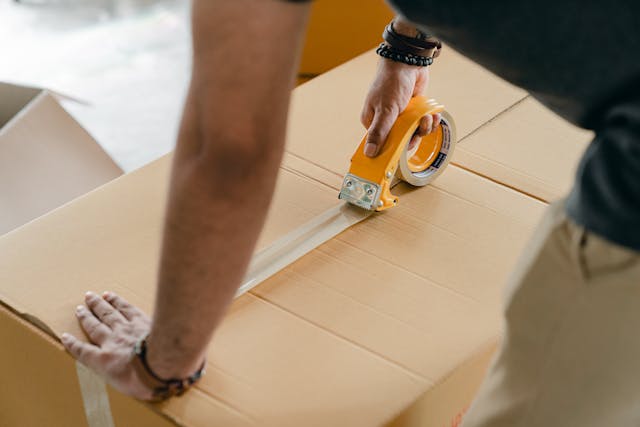 cheapest way to send parcel from australia to india